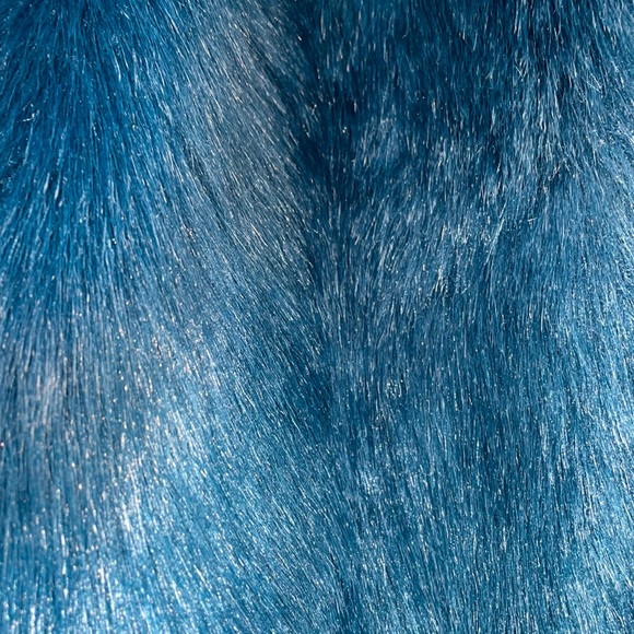 Blue Cropped Jacket✨ - Picture 3 of 3